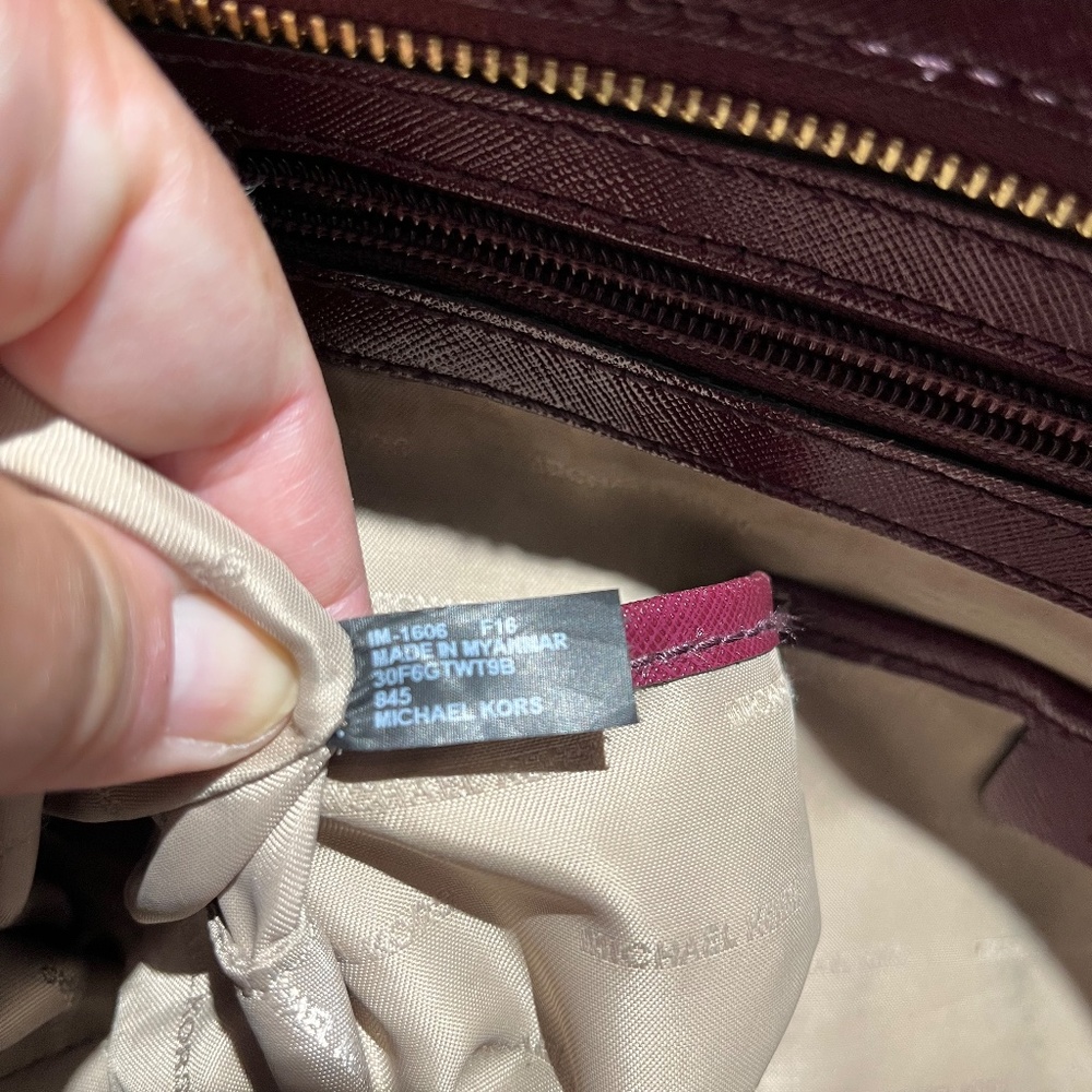 Michael Kors Purse - Picture 4 of 9